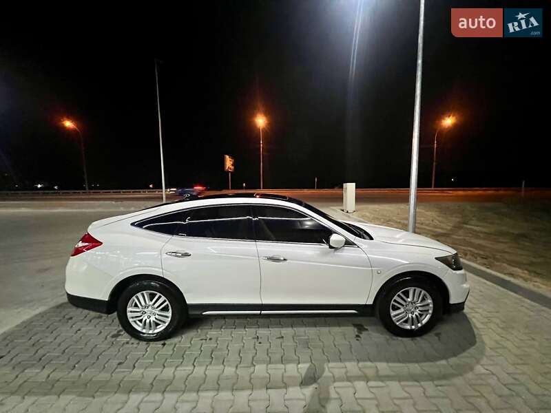 Позашляховик / Кросовер Honda Crosstour 2013 в Ірпені