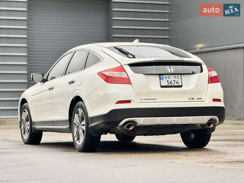Внедорожник / Кроссовер Honda Crosstour 2014 в Киеве