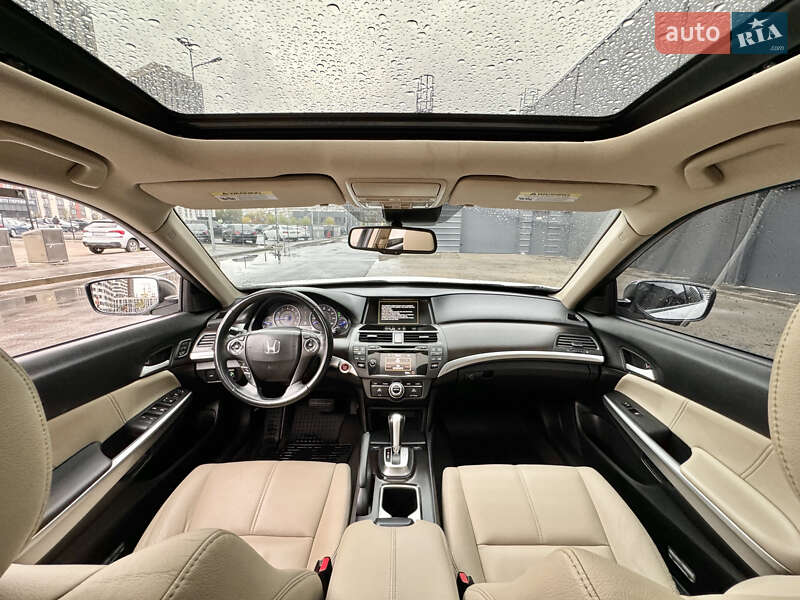 Внедорожник / Кроссовер Honda Crosstour 2014 в Киеве