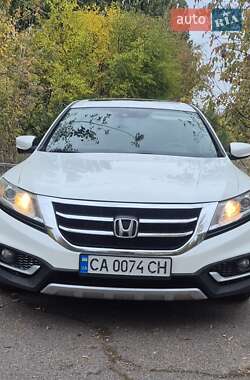 Внедорожник / Кроссовер Honda Crosstour 2013 в 