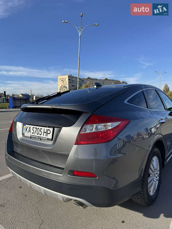 Внедорожник / Кроссовер Honda Crosstour 2014 в Каменец-Подольском