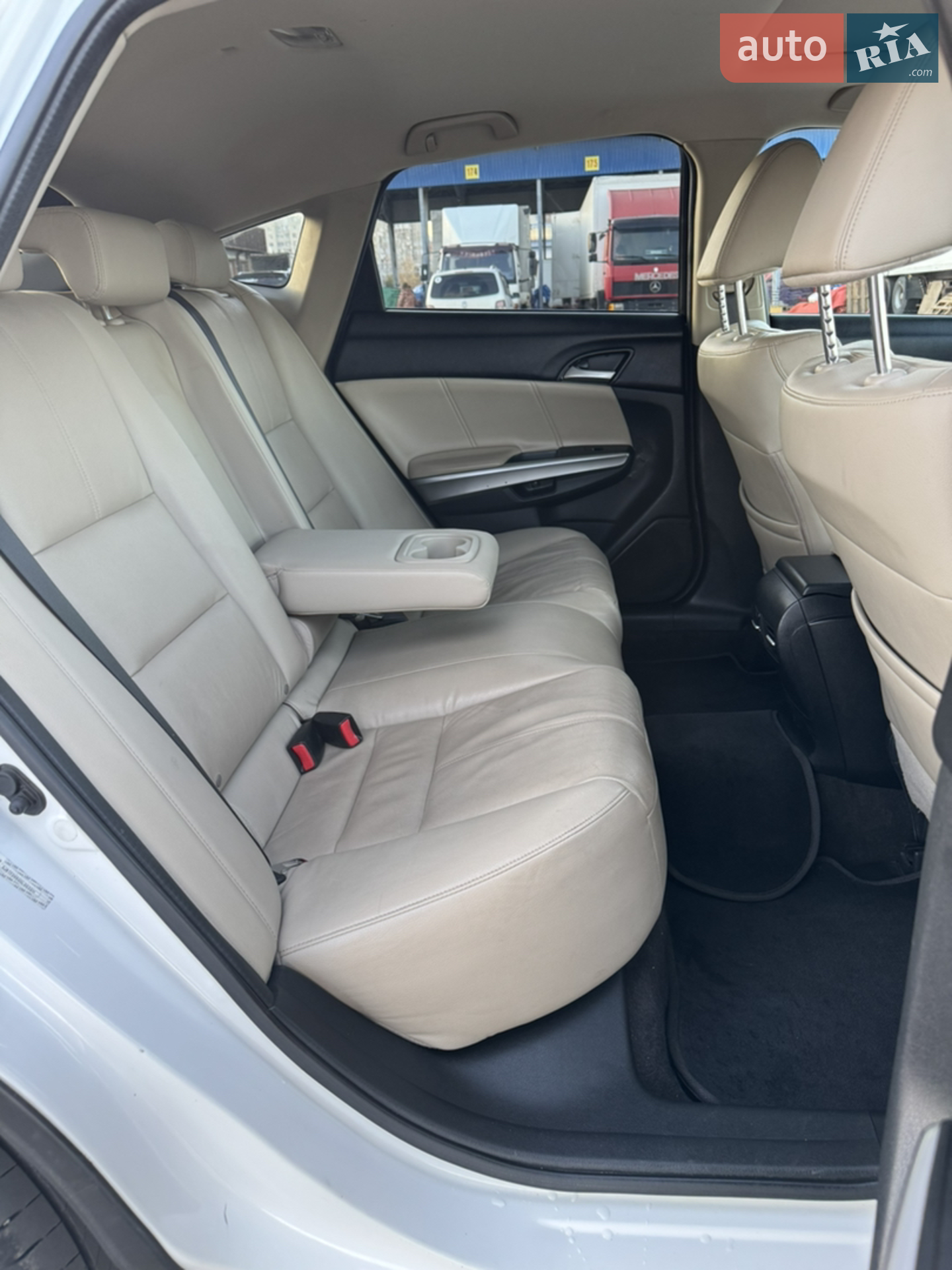 2013 Honda Crosstour - мініатюра 15