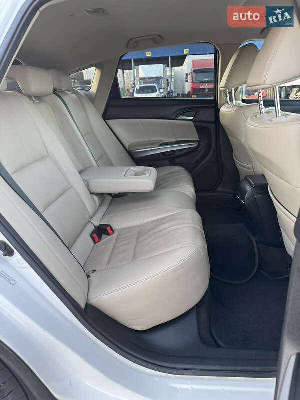 Внедорожник / Кроссовер Honda Crosstour 2013 в Одессе фото 15 Внедорожник / Кроссовер Honda Crosstour 2013 в Одессе