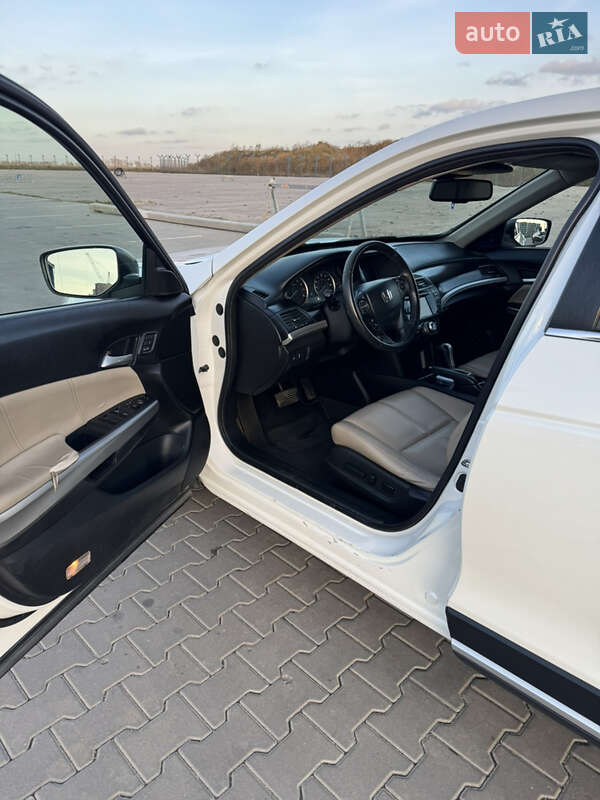 Внедорожник / Кроссовер Honda Crosstour 2013 в Одессе фото 18 Внедорожник / Кроссовер Honda Crosstour 2013 в Одессе