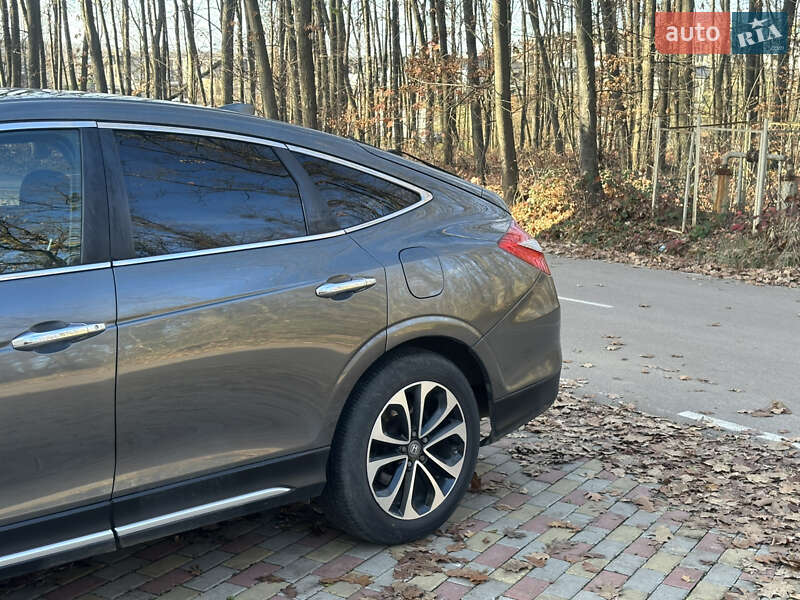 Позашляховик / Кросовер Honda Crosstour 2013 в Ужгороді