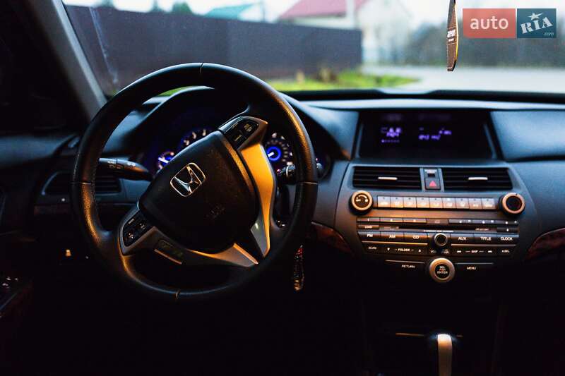 Позашляховик / Кросовер Honda Crosstour 2012 в Львові