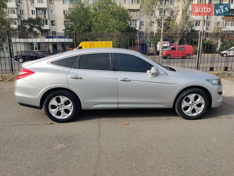 Внедорожник / Кроссовер Honda Crosstour 2011 в Николаеве
