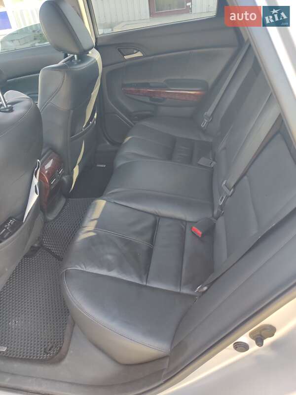 Внедорожник / Кроссовер Honda Crosstour 2011 в Николаеве