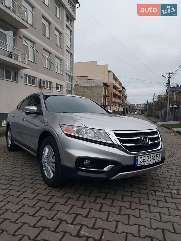 Внедорожник / Кроссовер Honda Crosstour 2014 в Черновцах