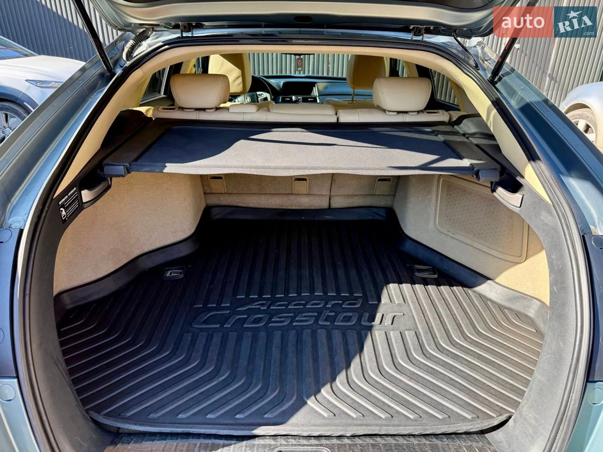 2010 Honda Crosstour - мініатюра 9
