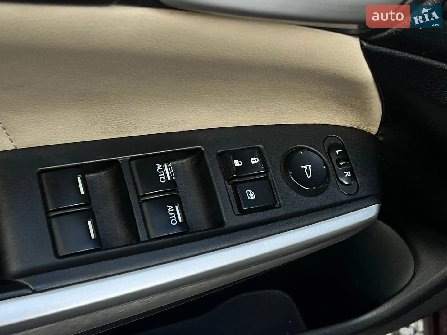 2013 Honda Crosstour - мініатюра 11