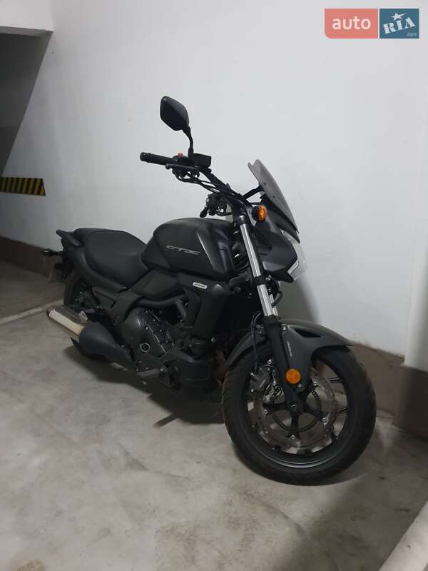 Мотоцикл Без обтекателей (Naked bike) Honda CTX 700N 2014 в Одессе