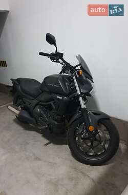 Мотоцикл Без обтекателей (Naked bike) Honda CTX 700N 2014 в 
