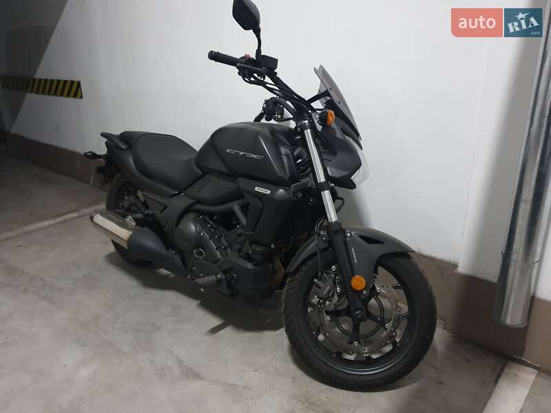 Мотоцикл Без обтекателей (Naked bike) Honda CTX 700N 2014 в Одессе