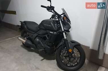 Мотоцикл Без обтекателей (Naked bike) Honda CTX 700N 2014 в 