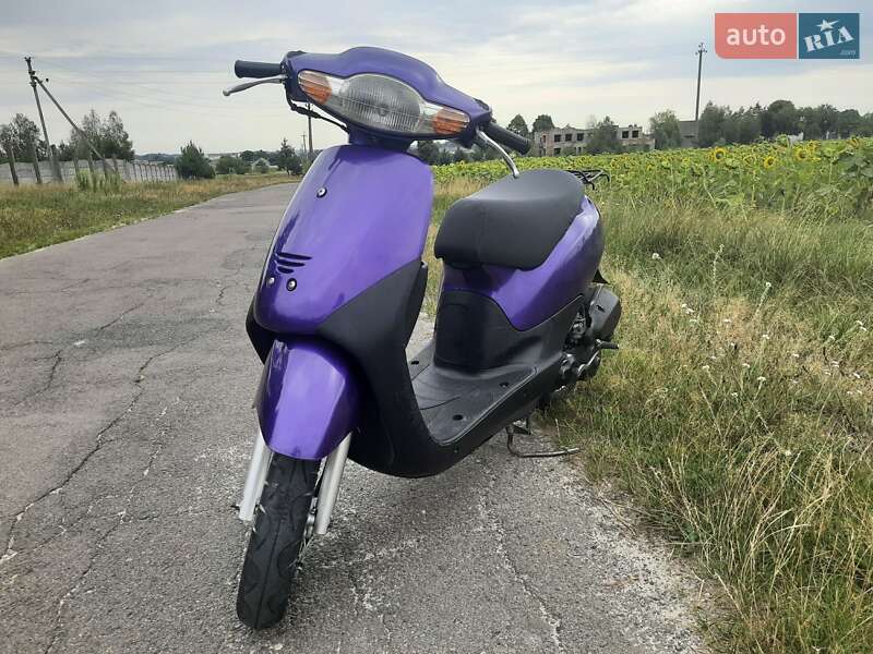 Вантажні моторолери, мотоцикли, скутери, мопеди Honda Dio AF-27 1996 в Рівному