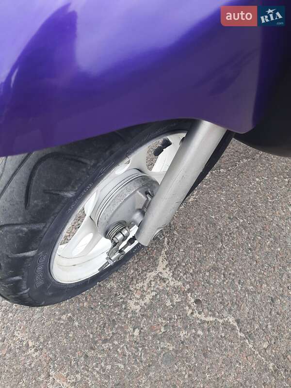 Вантажні моторолери, мотоцикли, скутери, мопеди Honda Dio AF-27 1996 в Рівному