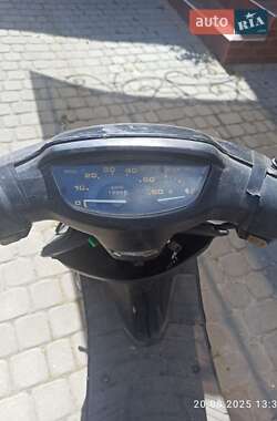 Скутер Honda Dio AF-27 1994 в  фото 2 Скутер Honda Dio AF-27 1994 в