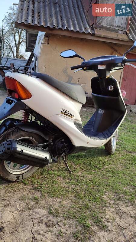 Мопеди Honda Dio AF-34 2004 в Іллінцях фото 4 Мопеди Honda Dio AF-34 2004 в Іллінцях