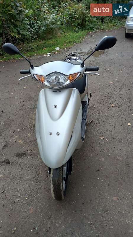 Honda Dio AF-56 2004