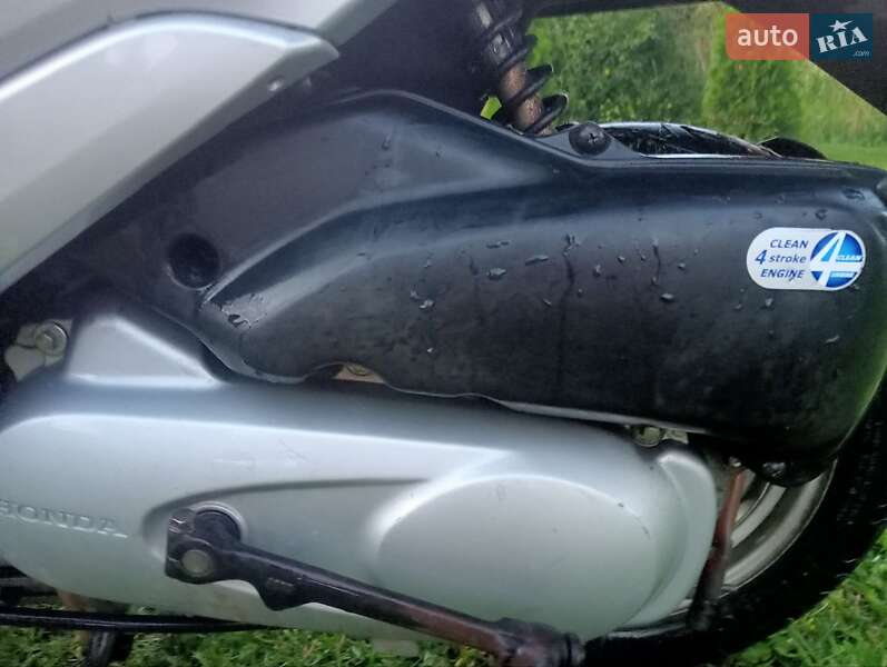Скутер Honda Dio AF-62 2010 в Каменке-Бугской фото 3 Скутер Honda Dio AF-62 2010 в Каменке-Бугской