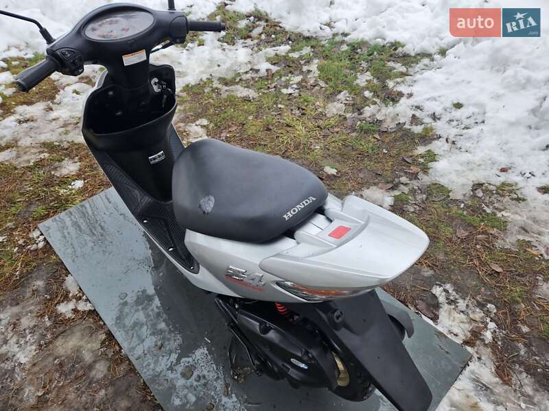 Скутер Honda Dio AF-63 2004 в Южноукраинске