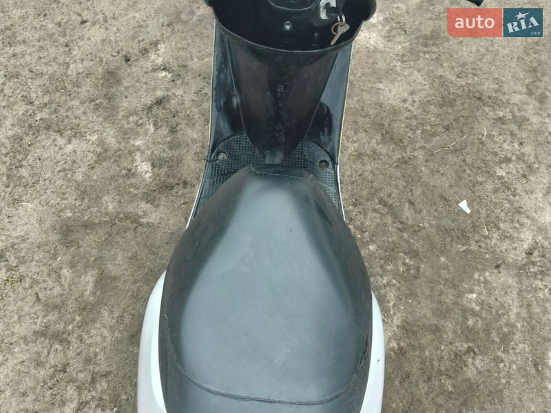 Вантажні моторолери, мотоцикли, скутери, мопеди Honda Dio AF-68 2015 в Рівному