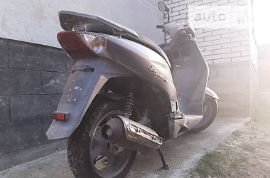 Макси-скутер Honda Dylan 125 2004 в Долине