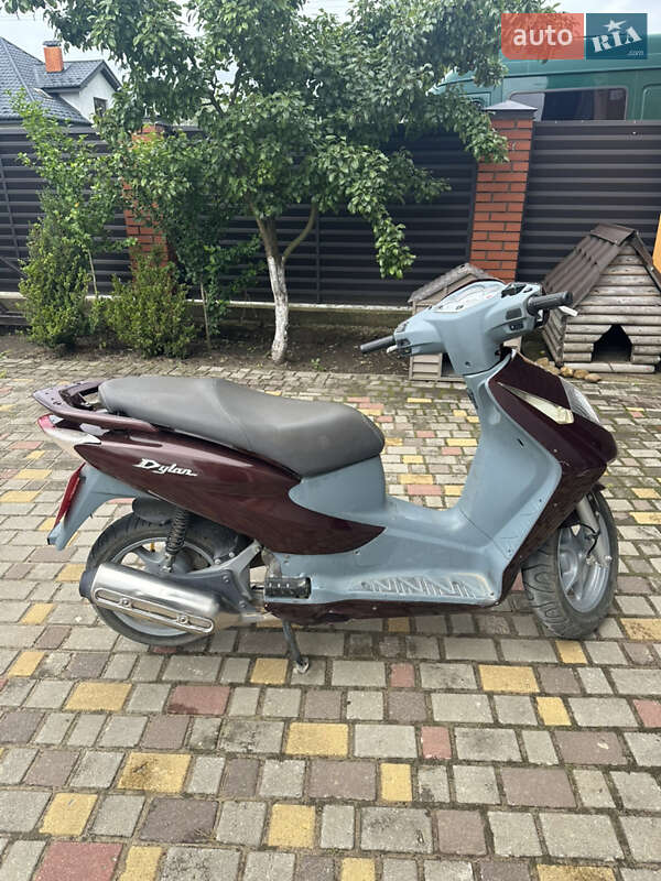 Скутер Honda Dylan 150 2008 в Новояворовске фото 4 Скутер Honda Dylan 150 2008 в Новояворовске