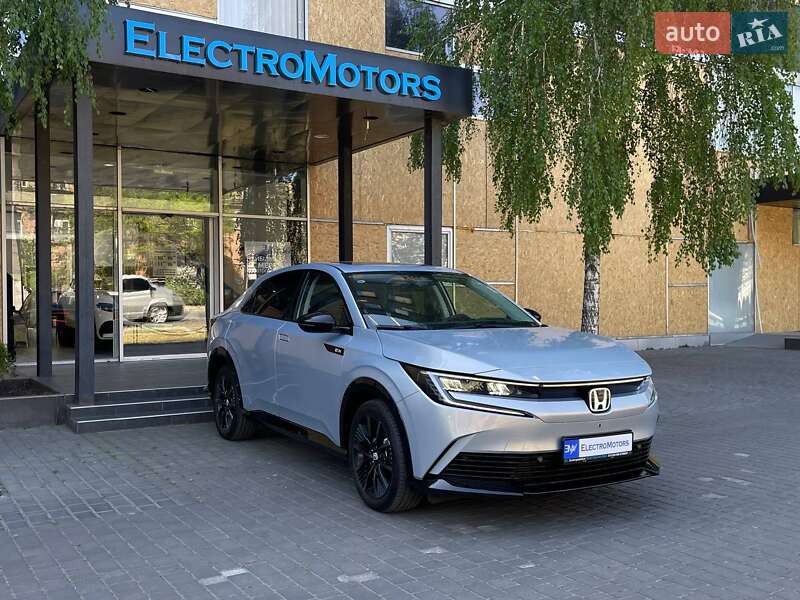 Honda e:NP2 2024