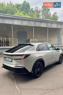 Седан Honda e:NP2 2024 в 