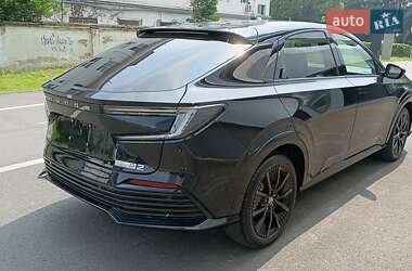 Позашляховик / Кросовер Honda e:NP2 2024 в 