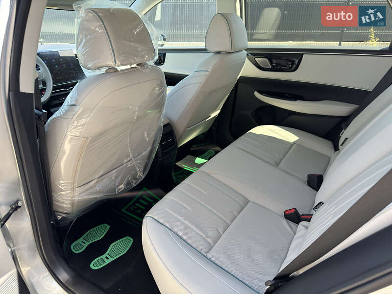 Внедорожник / Кроссовер Honda e:NP2 2025 в Ивано-Франковске