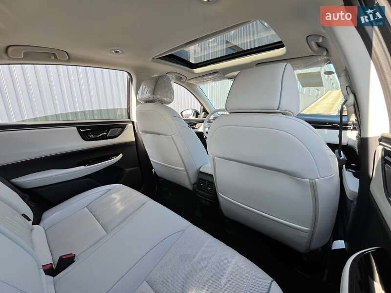 Внедорожник / Кроссовер Honda e:NP2 2024 в Днепре