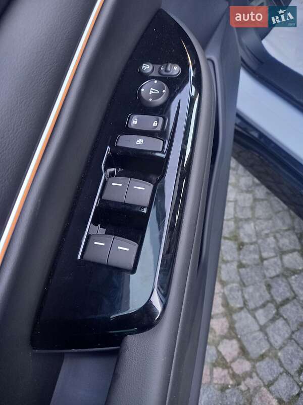 Внедорожник / Кроссовер Honda e:NP2 2025 в Тернополе