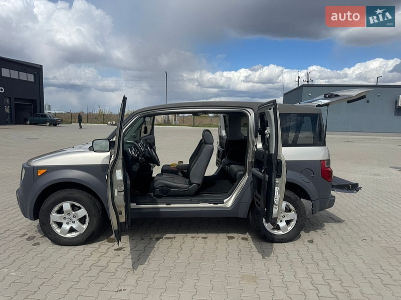 Позашляховик / Кросовер Honda Element 2003 в Чернігові