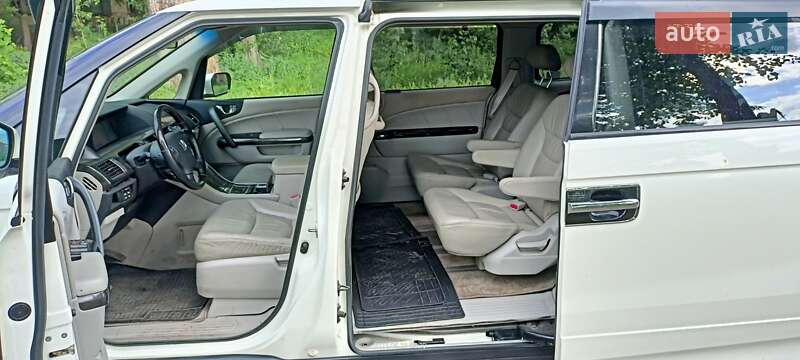 Мінівен Honda Elysion 2011 в Черкасах