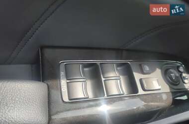 Минивэн Honda Elysion 2012 в 