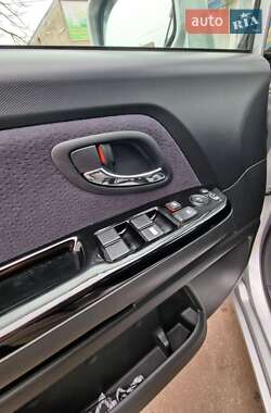Минивэн Honda Elysion 2009 в 