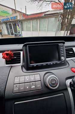 Минивэн Honda Elysion 2009 в 