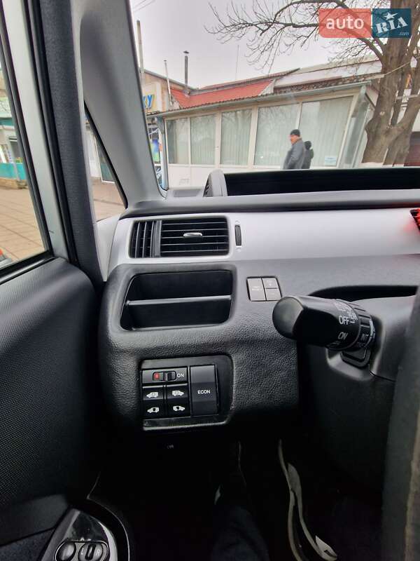 Минивэн Honda Elysion 2009 в Покровском