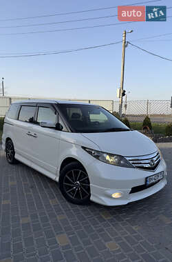 Минивэн Honda Elysion 2011 в 