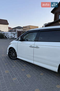 Минивэн Honda Elysion 2011 в 