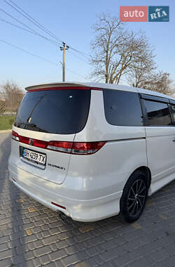 Минивэн Honda Elysion 2011 в 