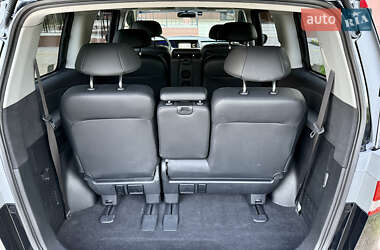 Минивэн Honda Elysion 2012 в 