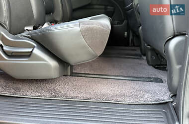 Минивэн Honda Elysion 2012 в 