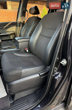 Минивэн Honda Elysion 2012 в 