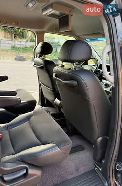 Минивэн Honda Elysion 2012 в 