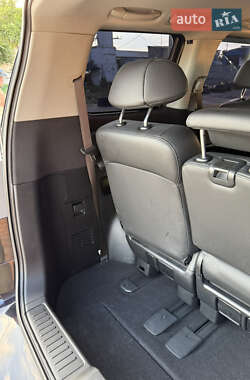 Минивэн Honda Elysion 2012 в 