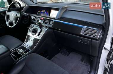 Минивэн Honda Elysion 2011 в 